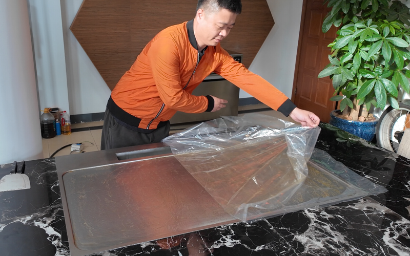 志銘鐵板燒設(shè)備第一次使用如何正確開(kāi)板